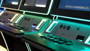 Máquinas de casino iluminadas listas para instalación
